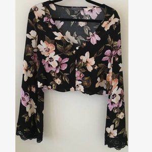 Kendall and Kylie, Long sleeve floral crop top, Size S